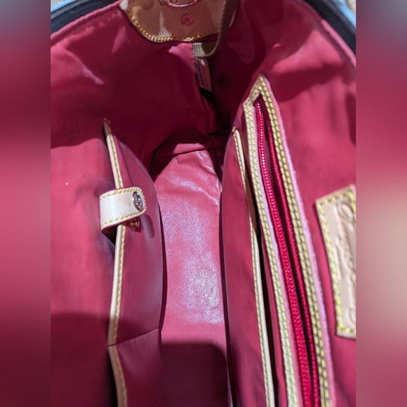 Dooney & Bourke Dark Brown Satchel Bag Pocketbook Great Condition - Picture 9 of 11